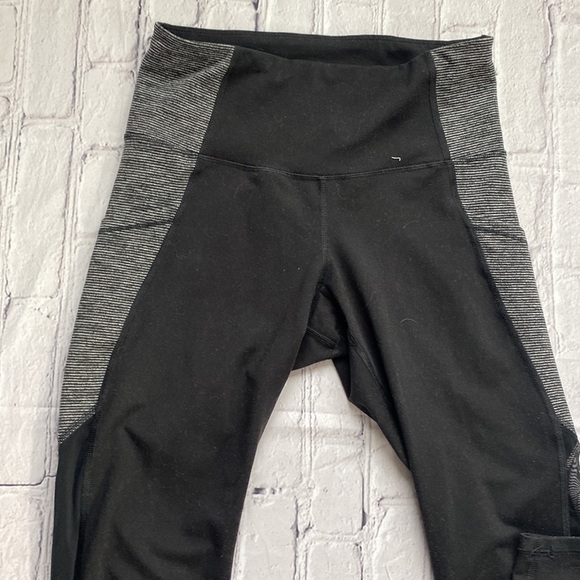 Forever 21 and Old Navy Active 2 pairs Medium joggers - Picture 3 of 12